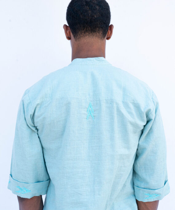 Chemise Yigo : L'Élégance du Lin Artisanal